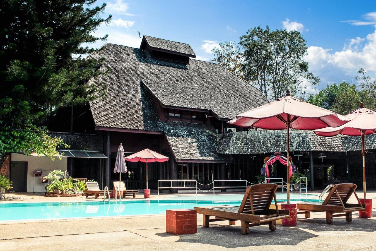 Oyo 720 Royal Ping Garden & Resort Chiang Mai Buitenkant foto