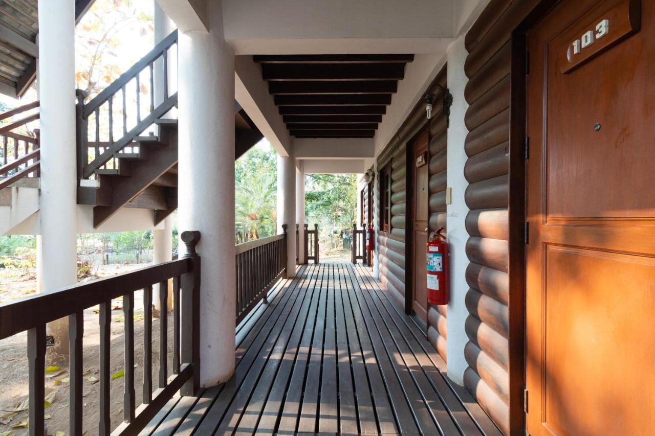 Oyo 720 Royal Ping Garden & Resort Chiang Mai Buitenkant foto